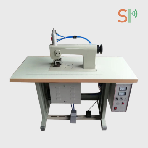 Advanced Double Motors 20Khz Ultrasonic Sewing Machine For Welding Surgical Suits